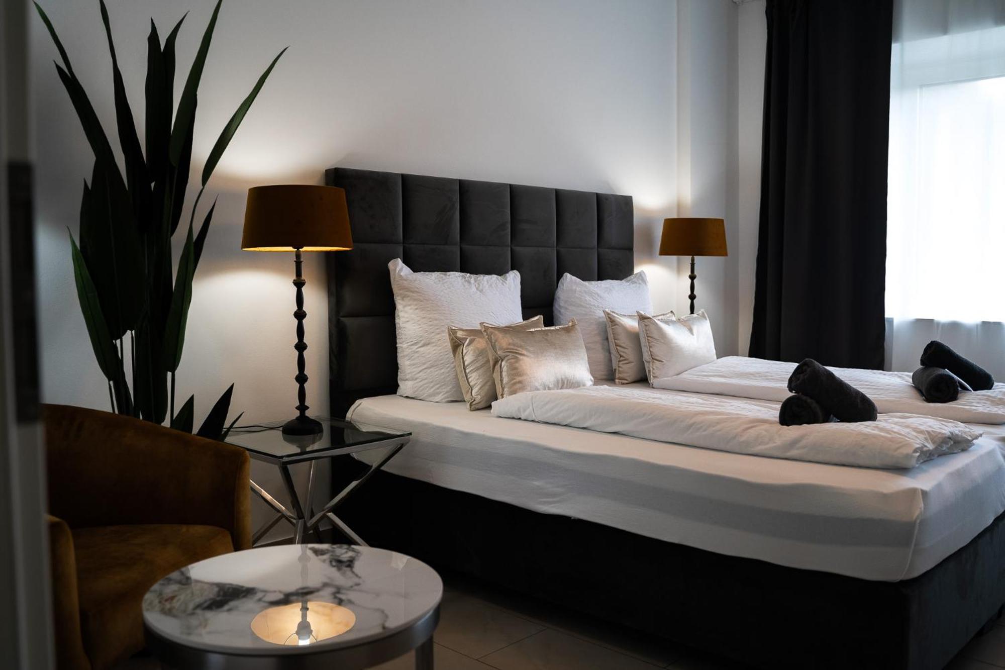 City Apartments By Junik Apartments เครเฟลด์ ภายนอก รูปภาพ